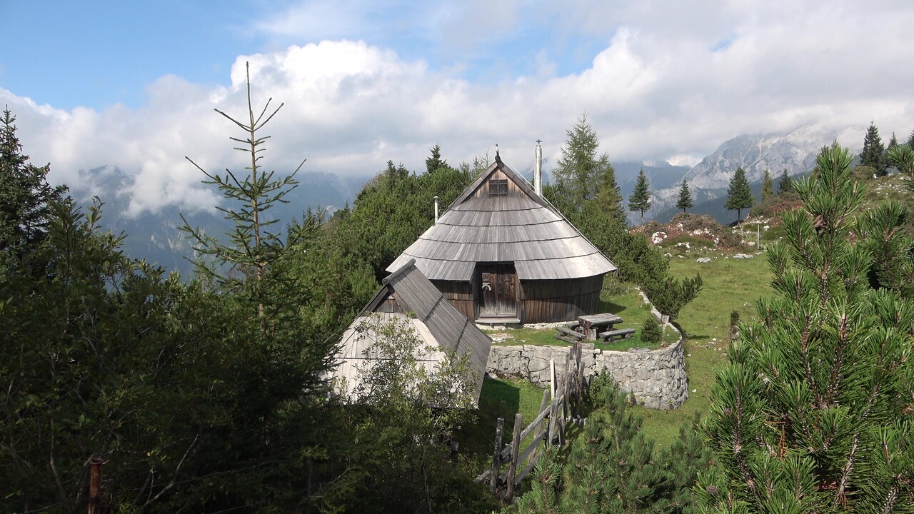 Spominski pohod Po poteh Vlasta Kopača  in ogled dokumentarnega filma 